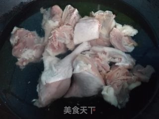 鸭肉炖香菇土豆的做法步骤：4