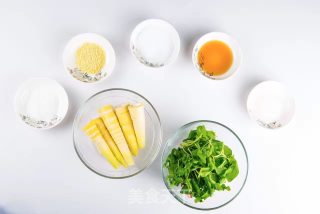 春天的味道（三）—荠菜拌春笋的做法步骤：1