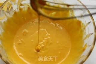 7寸中空模胡萝卜戚风蛋糕的做法步骤：7