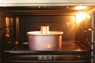 7寸中空模胡萝卜戚风蛋糕的做法步骤：15