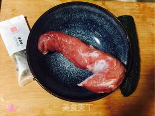木耳炒肉片的做法步骤：1