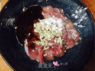 木耳炒肉片的做法步骤：7