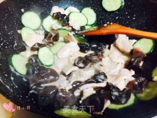 木耳炒肉片的做法步骤：14