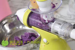 紫薯芝麻煎饼的做法步骤：2