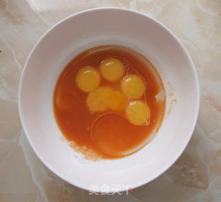 胡萝卜戚风的做法步骤：3