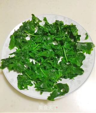 黑芝麻芹菜叶烤饼的做法步骤：3