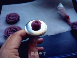 豆沙裱花杯蛋糕的做法步骤：9