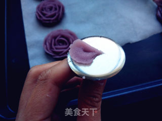 豆沙裱花杯蛋糕的做法步骤：12