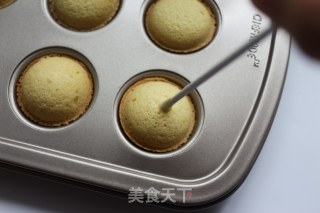 巧克力棒棒糖蛋糕的做法步骤：15