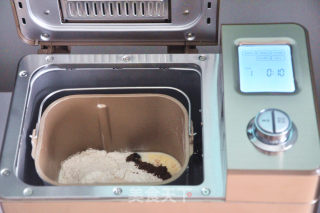 红糖全麦鸡蛋三明治的做法步骤：2