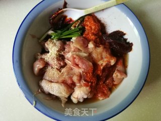 辣炒鸡腿排的做法步骤：3