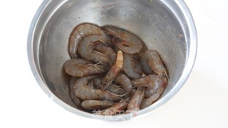 西屋特约之椒盐烤虾的做法步骤：2