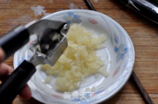 蒜香肉末烤茄子的做法步骤：2