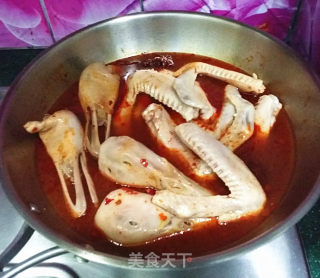 酱香鸭头与鸭翅的做法步骤：8