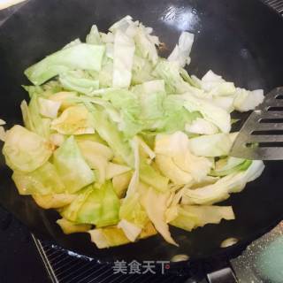 清炒包菜的做法步骤：3