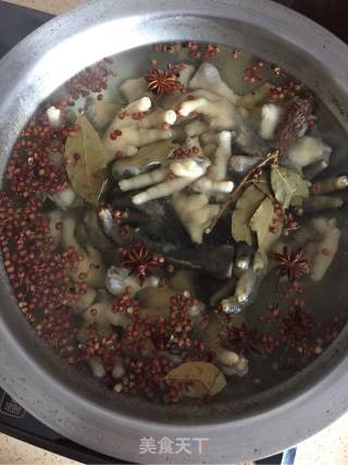 泡椒鸡爪的做法步骤：4
