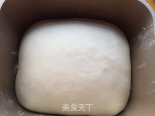 龙猫面包围圈圈的做法步骤：2