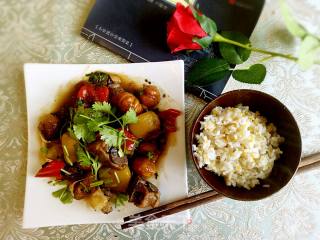 板栗土豆混炒排骨的做法步骤：7