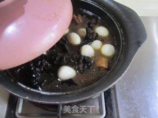 木耳鹌鹑蛋烧排骨的做法步骤：12