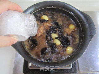 木耳鹌鹑蛋烧排骨的做法步骤：13