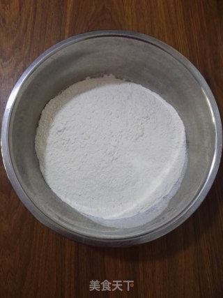 苦瓜鸡蛋手擀面的做法步骤：1