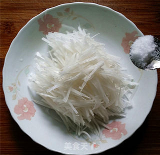 响油萝卜丝的做法步骤：4