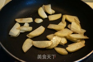 菜花香肠一锅烩的做法步骤：5