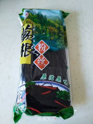 凉拌蕨根粉的做法步骤：1