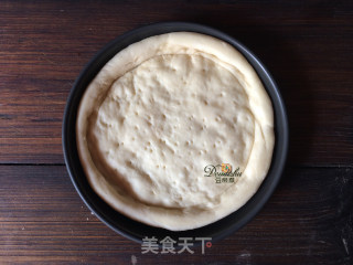 榴莲芝士披萨的做法步骤：4