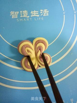 双色蝴蝶花饼干的做法步骤：11