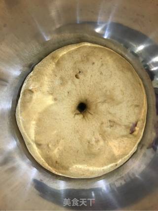 核桃梅花软欧包的做法步骤：5
