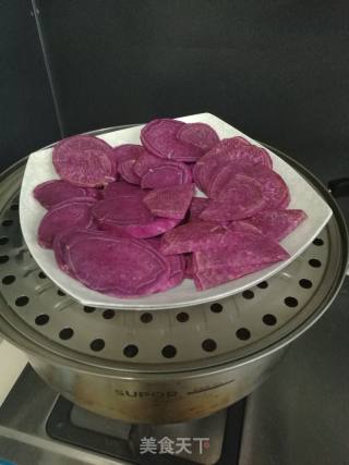紫薯面包的做法步骤：1