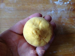 小黄人莲蓉包的做法步骤：13