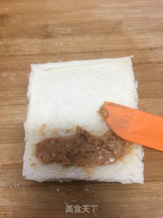 芝士培根吐司卷的做法步骤：5