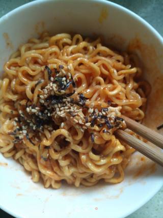 芝士味韩国三养火鸡面的做法步骤：3