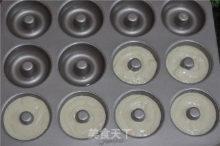 蔬菜汁彩虹甜甜圈的做法步骤：11