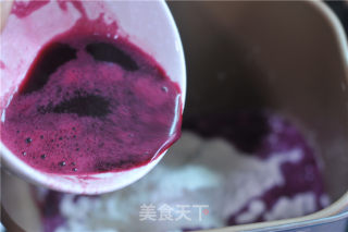 葡萄果汁软欧包的做法步骤：4