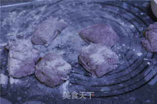 葡萄果汁软欧包的做法步骤：10