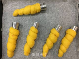 胡萝卜面包的做法步骤：7