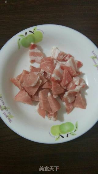 家庭健康猪肉炖豆角的做法步骤：1