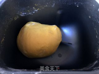 小蜜蜂馒头的做法步骤：2