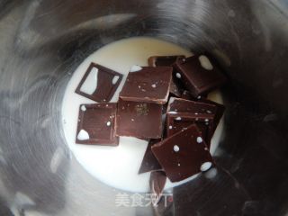 双色慕斯蛋糕的做法步骤：2