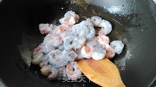 甜豆炒虾仁的做法步骤：7