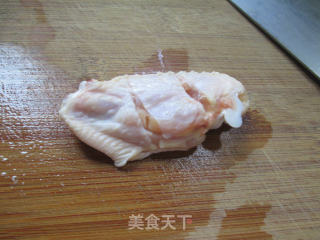 蒜蓉辣椒酱蒸中翅的做法步骤：2