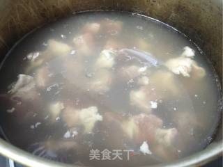 牛腩炖土豆的做法步骤：3