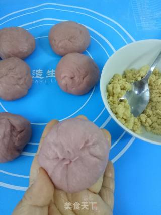 紫薯肉松餐包的做法步骤：10