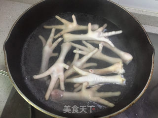 咖喱鸡爪的做法步骤：3