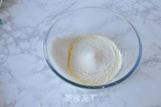 草莓马芬的做法步骤：4