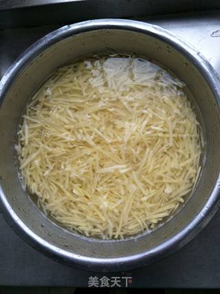 香煎土豆丝饼的做法步骤：2