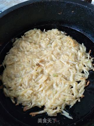 香煎土豆丝饼的做法步骤：6